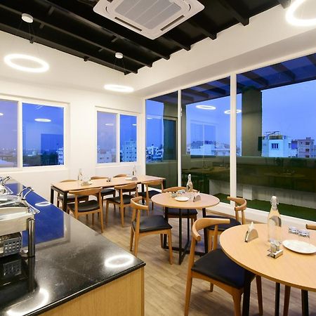 Townhouse Airport Road Hotel Yelahanka Eksteriør billede